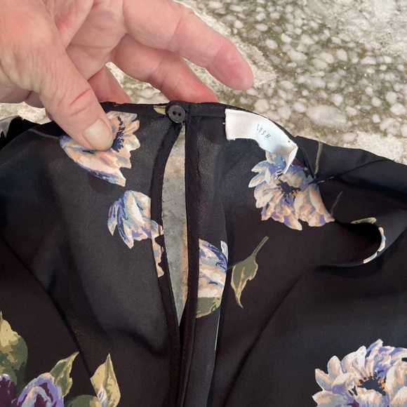 LUSH Long Sleeve Black Floral Wrap Dress Size Medium EUC - Picture 10 of 11